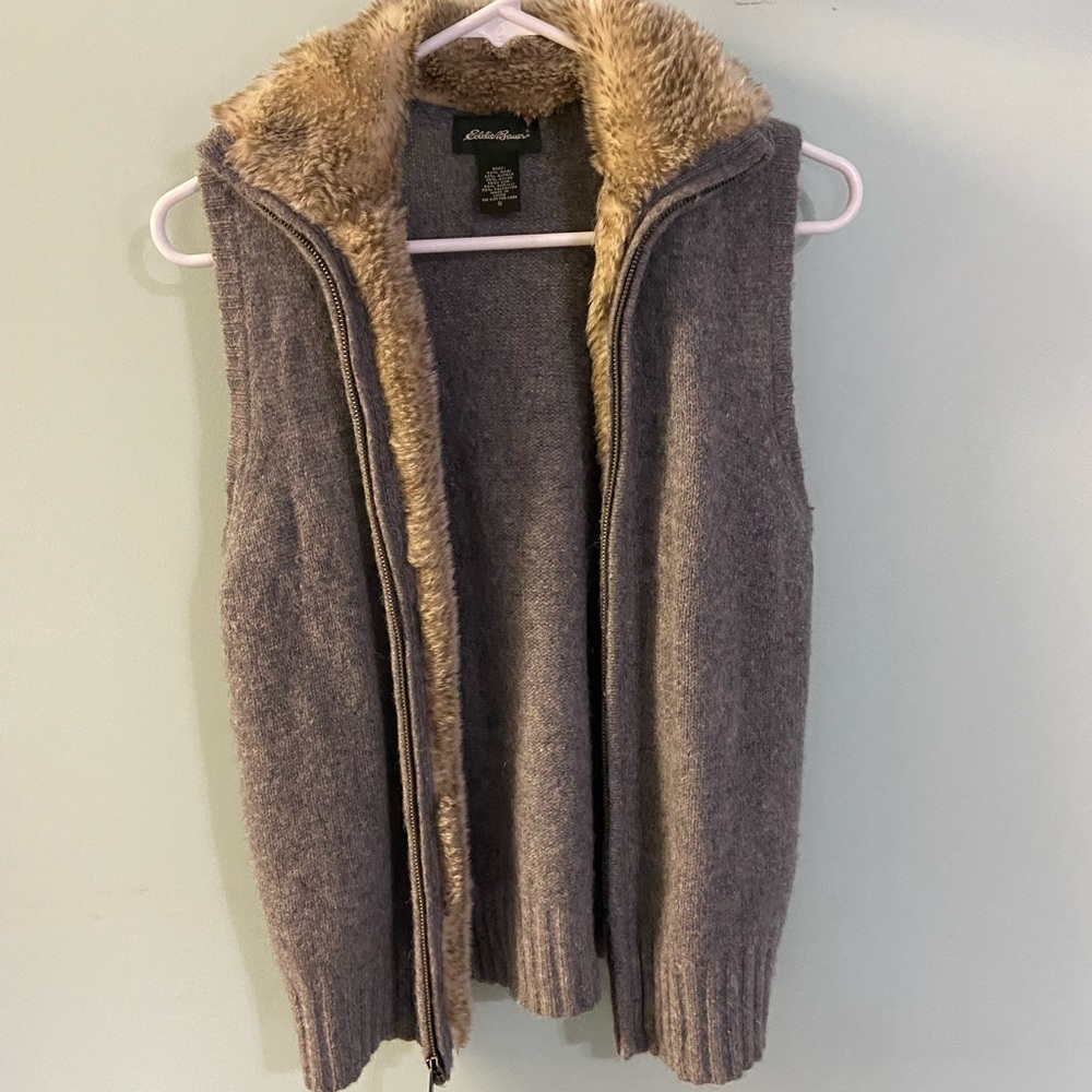 Eddie Bauer wool and faux fur zip up vest, size small